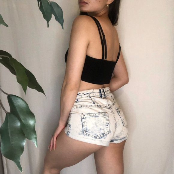 Acid Wash High Wasted Jean Shorts - Picture 4 of 7